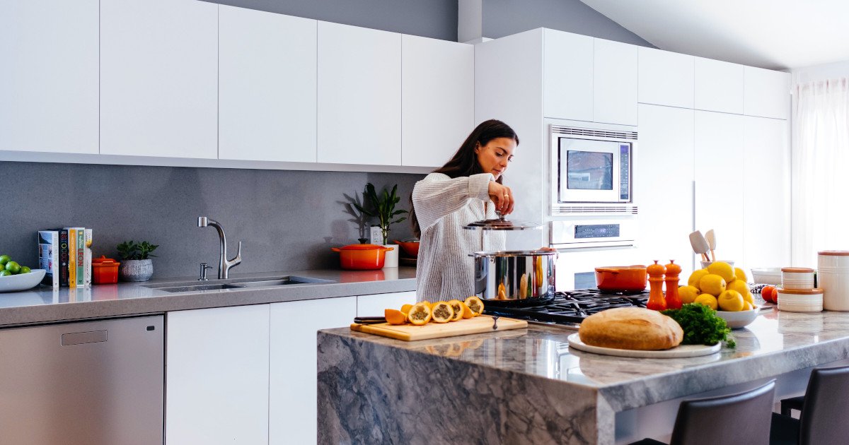 Inselküche: So planen Sie Ihre Küche mit Kochinsel | Aroundhome